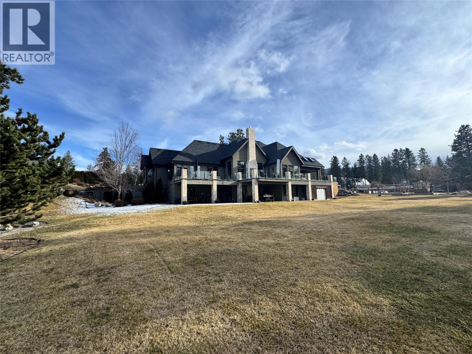  3990 Fairwinds Court, Kelowna