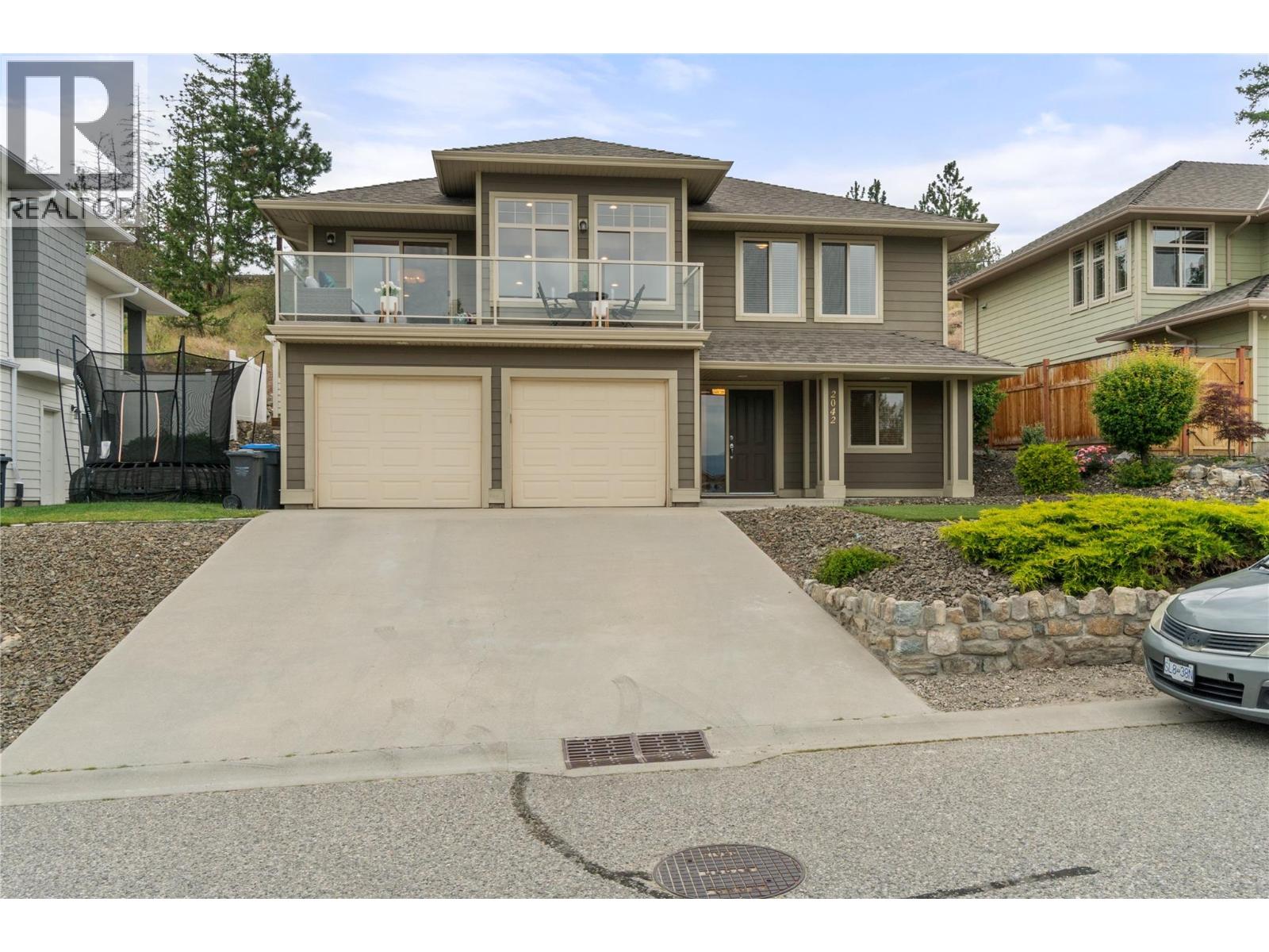 2042 Moonbeam Close, West Kelowna
