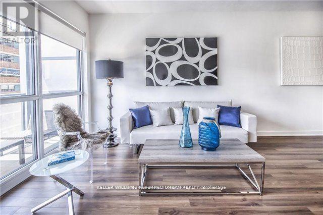 804 - 210 SIMCOE STREET - Photo 2 of 18, Toronto (Kensington-Chinatown), Ontario