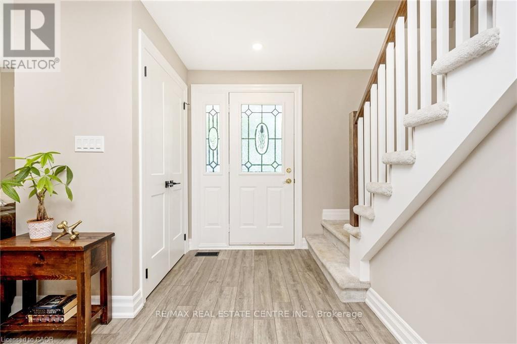 3083 LIMESTONE ROAD - Photo 5 of 48, Milton (Campbellville), Ontario