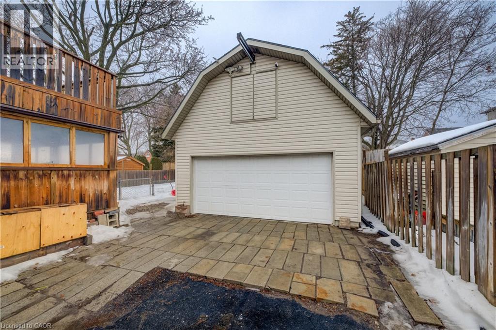 76 BRENTWOOD Avenue - 38
