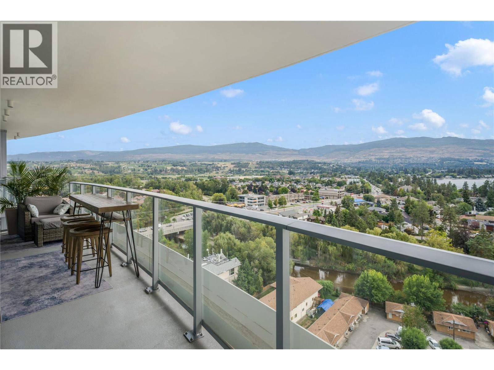 PH3 3699 Capozzi Road, Kelowna