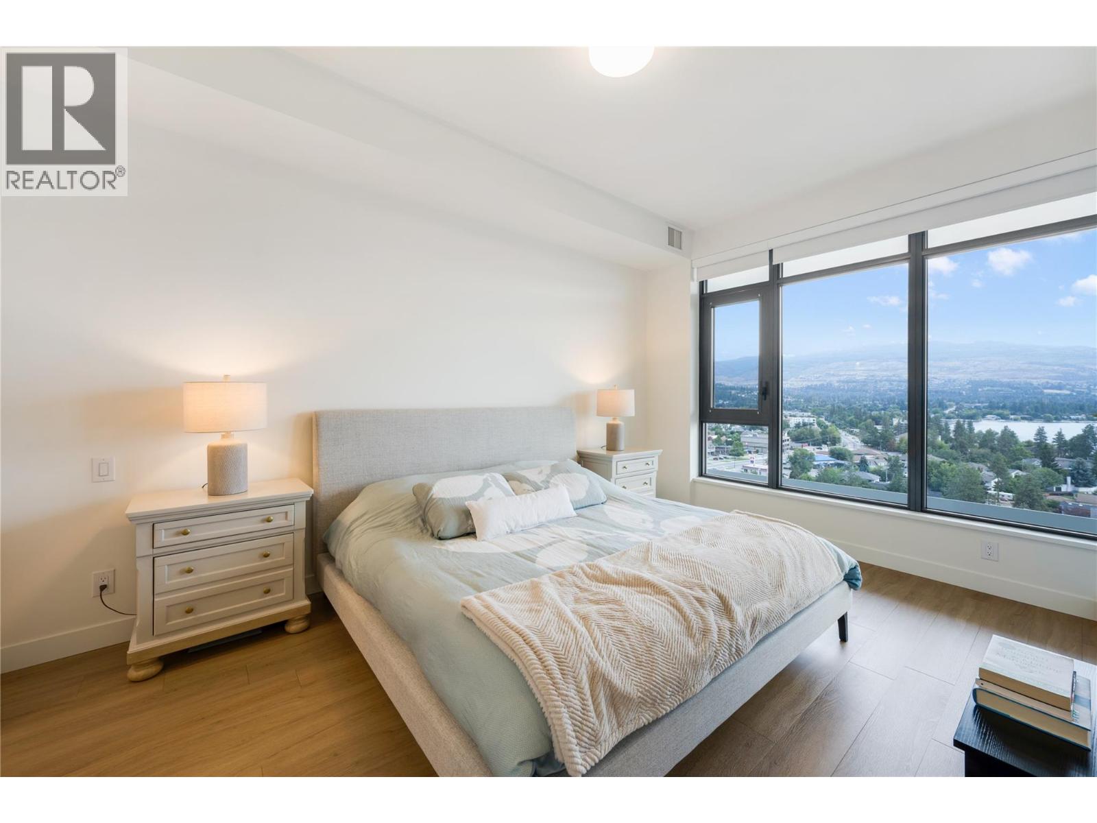 PH3 3699 Capozzi Road, Kelowna