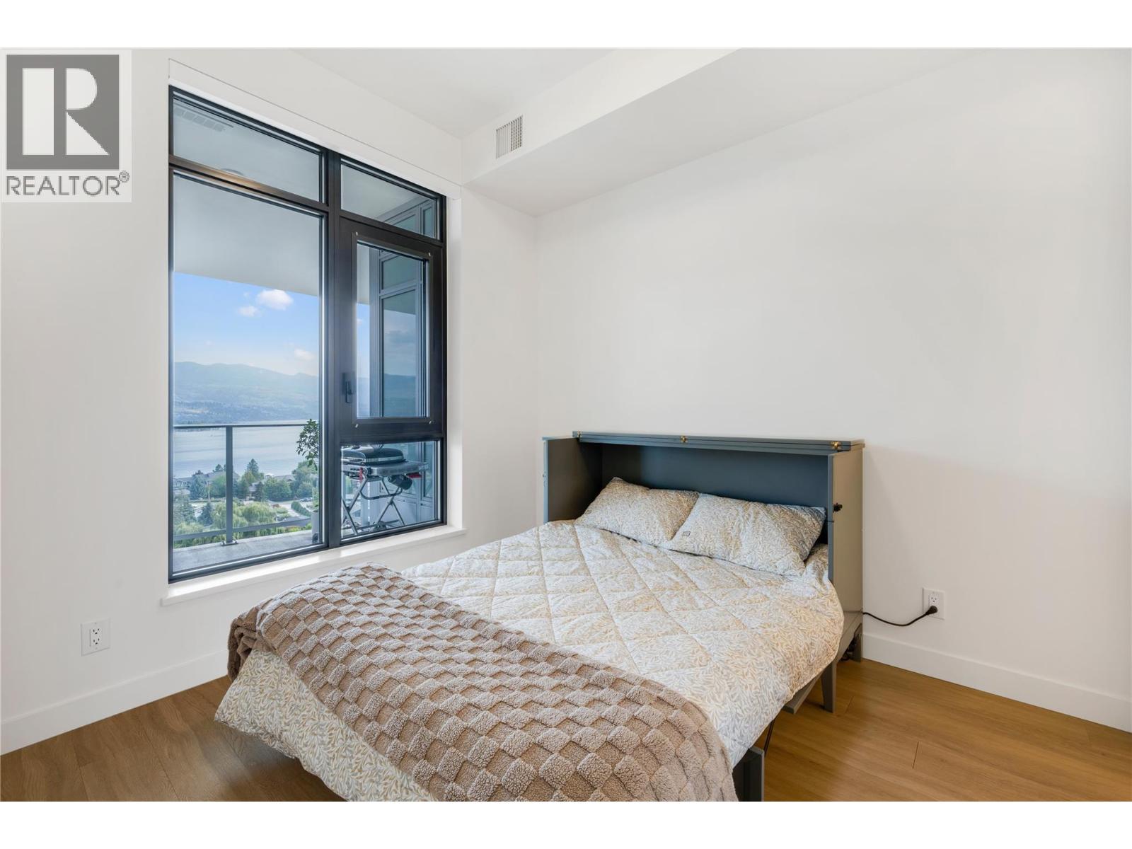 PH3 3699 Capozzi Road, Kelowna