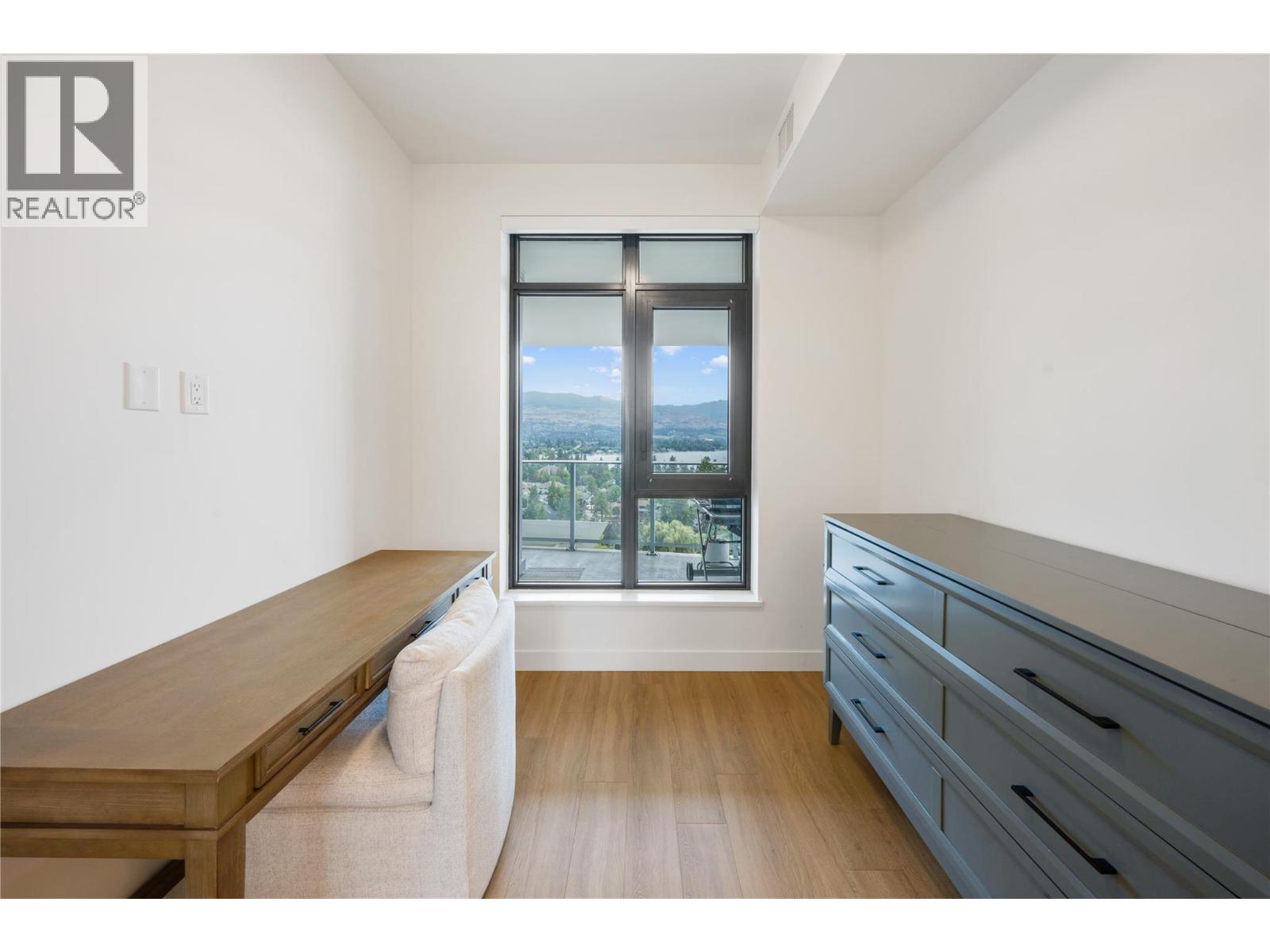 PH3 3699 Capozzi Road, Kelowna