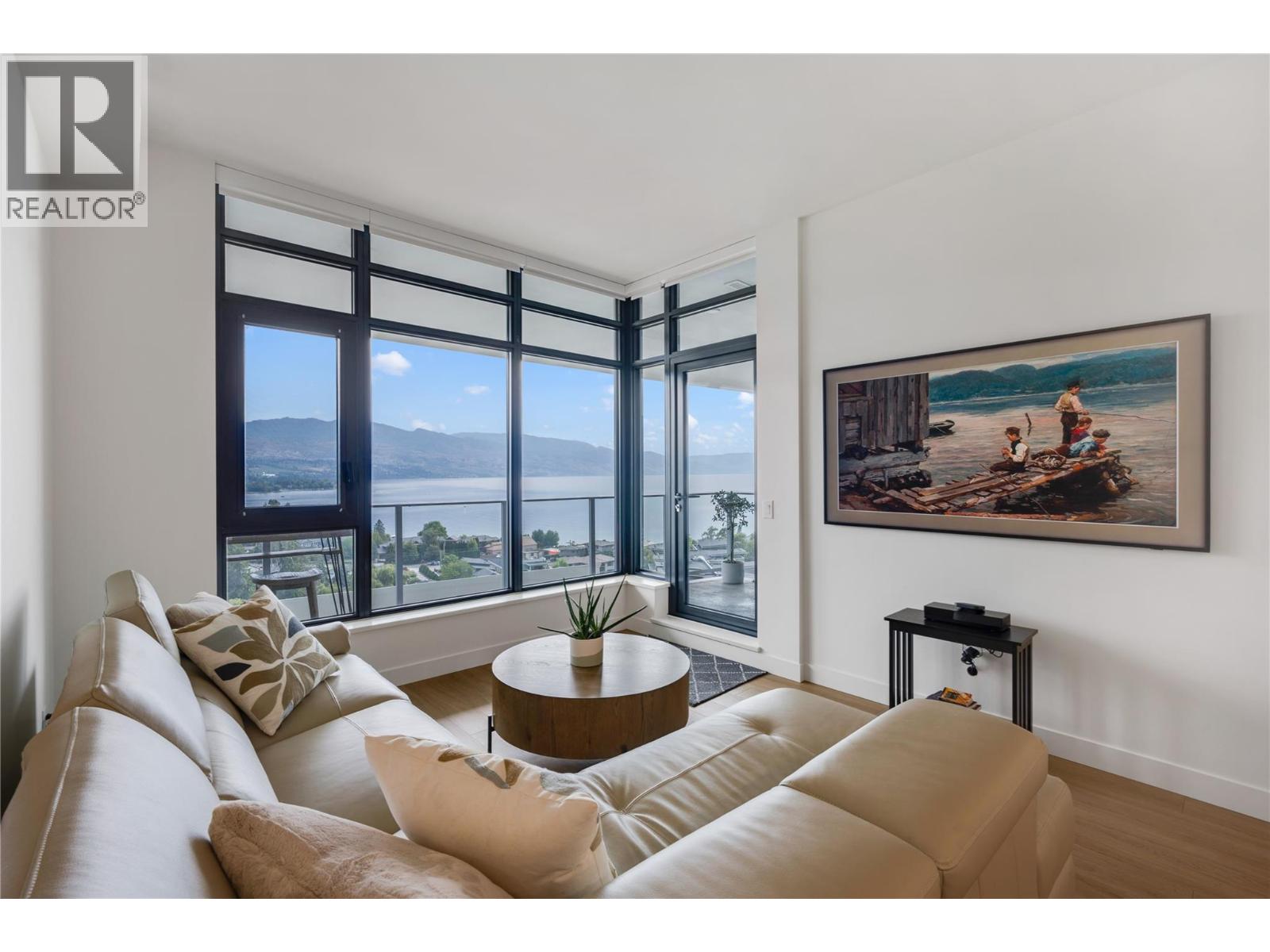 PH3 3699 Capozzi Road, Kelowna