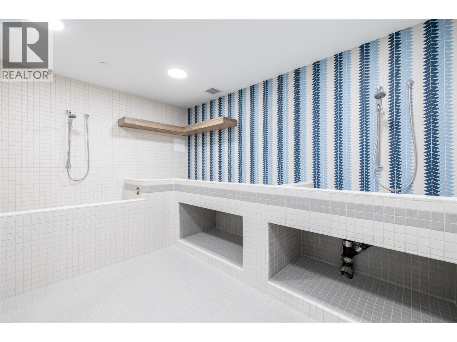 PH3 3699 Capozzi Road, Kelowna