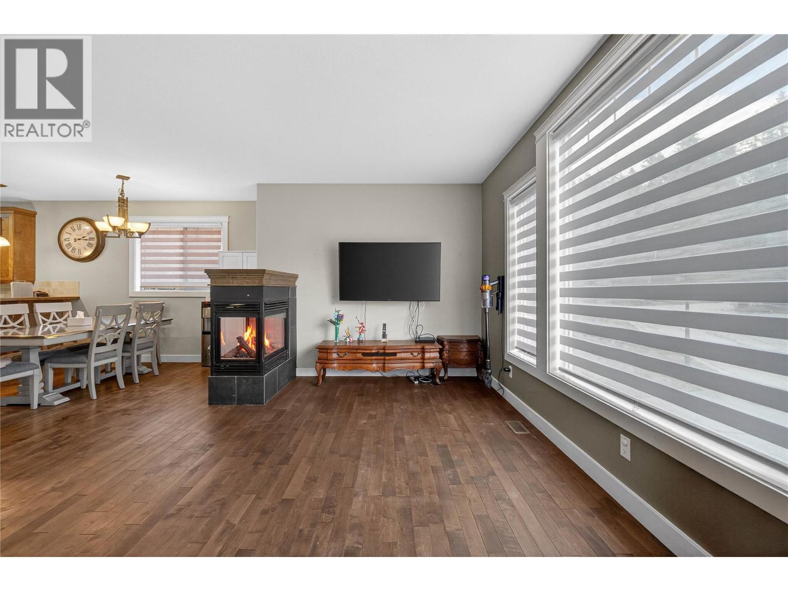 #36 1581 20 Street NE - 25