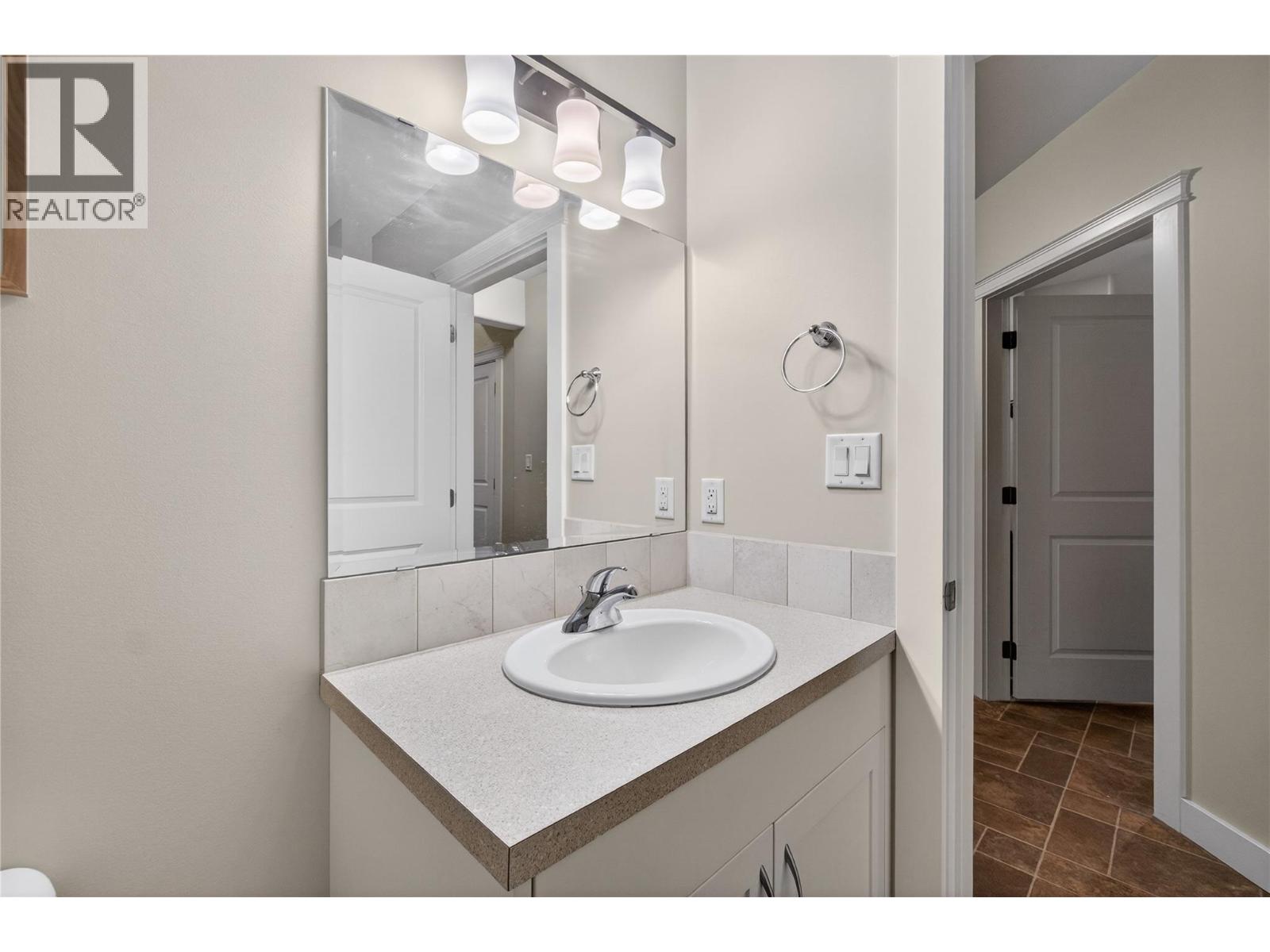 1581 20 Street NE Unit# 36, Salmon Arm