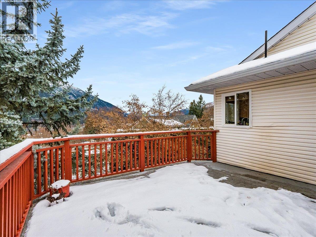 702 Munro Street, Nelson