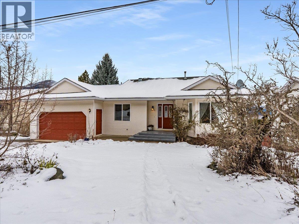 702 Munro Street, Nelson