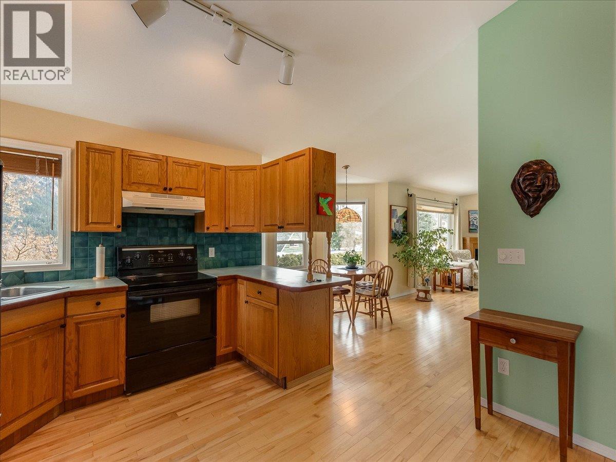 702 Munro Street, Nelson