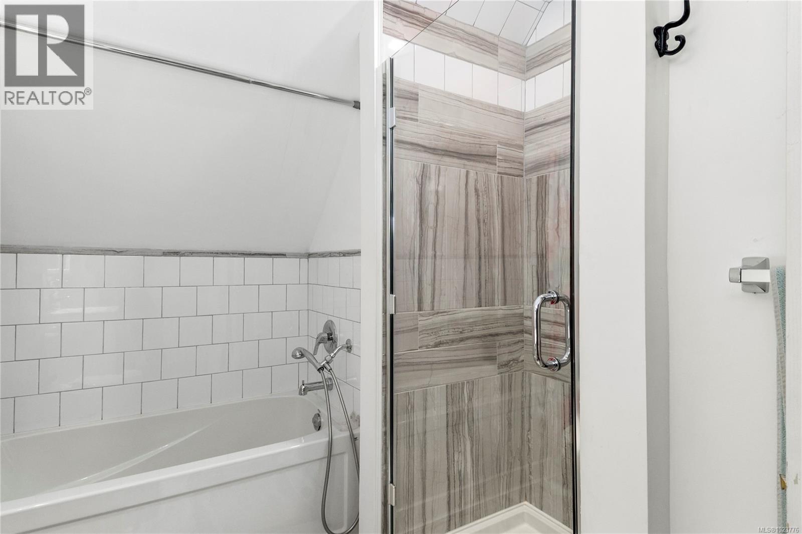 360 Harrogate Rd, Campbell River