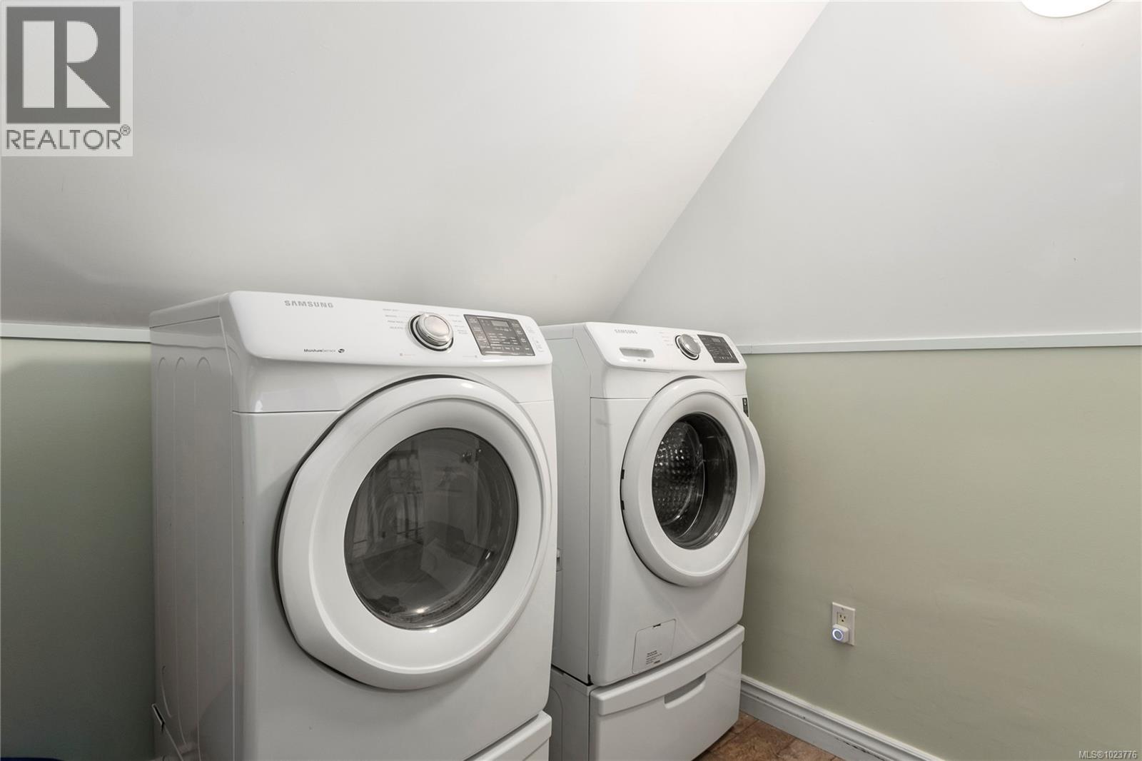 360 Harrogate Rd, Campbell River