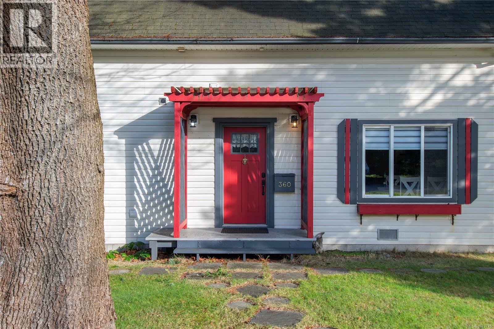 360 Harrogate Rd, Campbell River