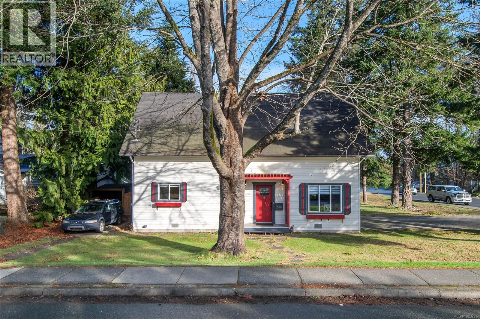 360 Harrogate Rd, Campbell River