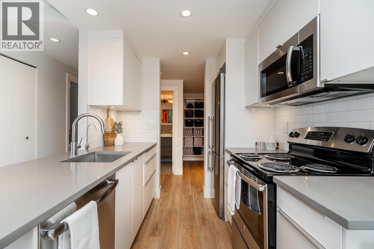 1202 110 W 4TH STREET, North Vancouver