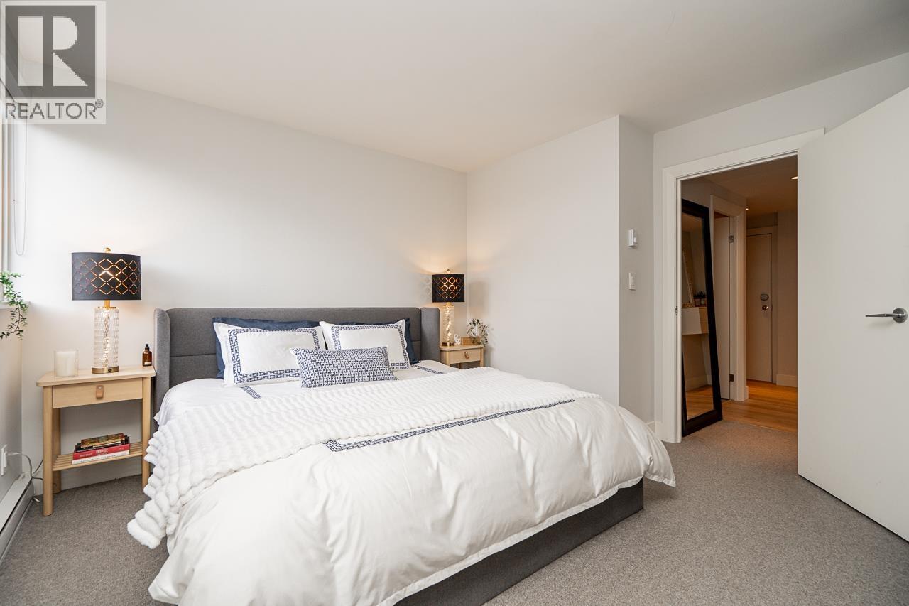 1202 110 W 4TH STREET, North Vancouver