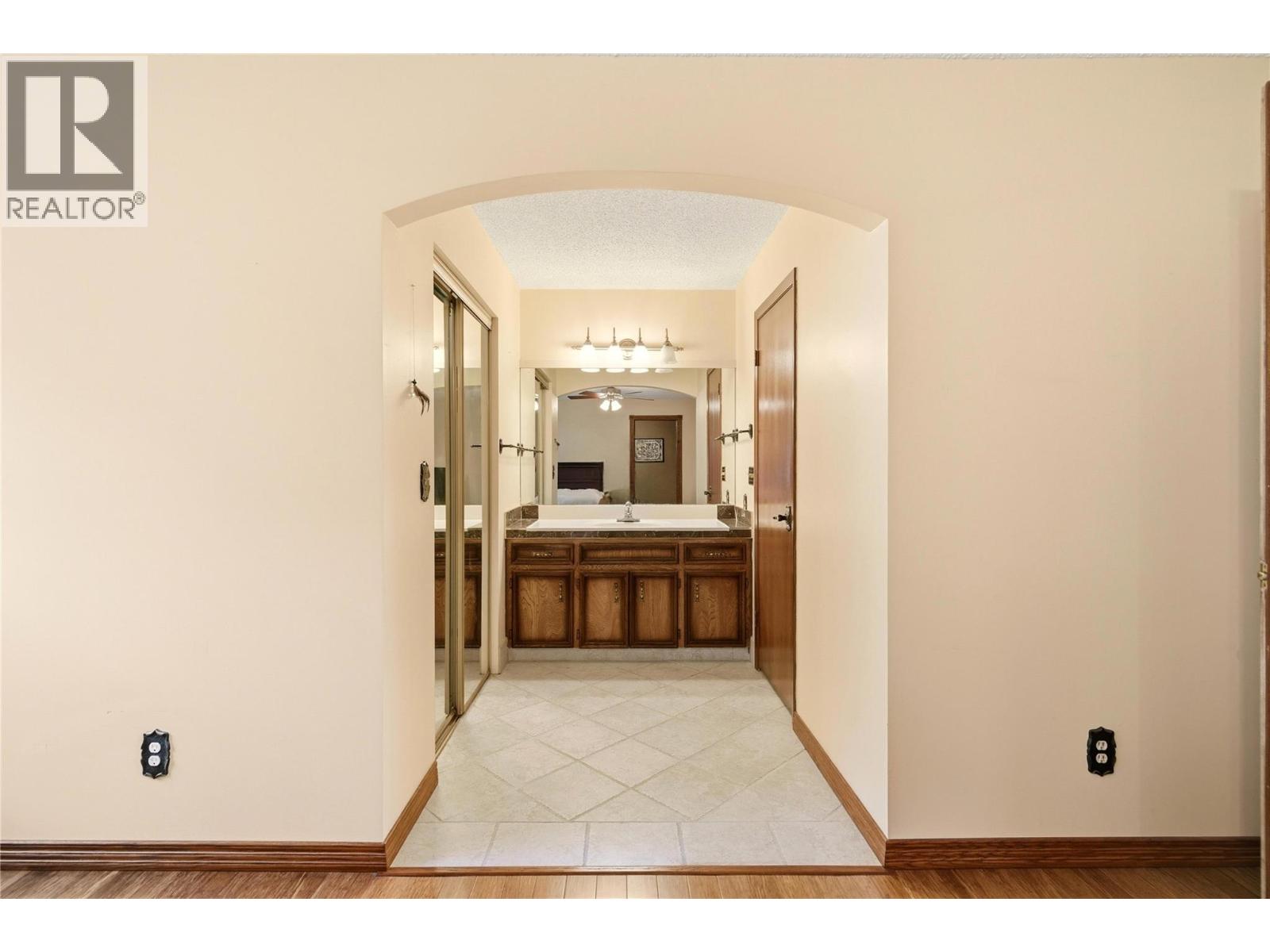  1099 DeHart Road, Kelowna