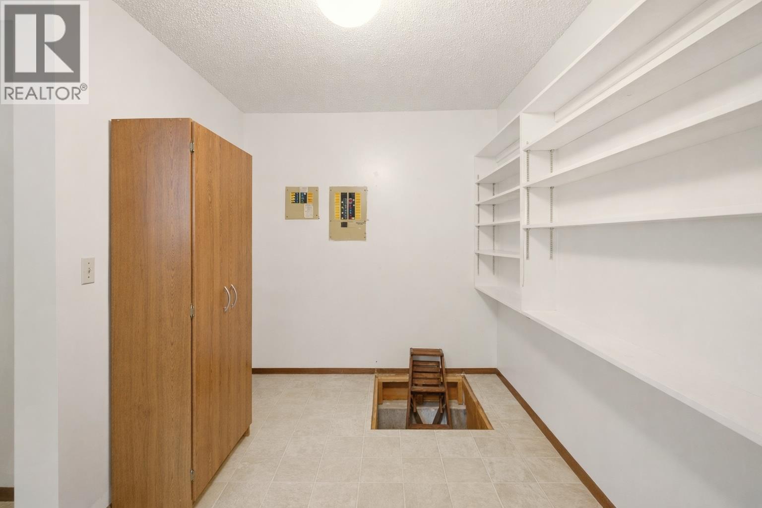  1099 DeHart Road, Kelowna