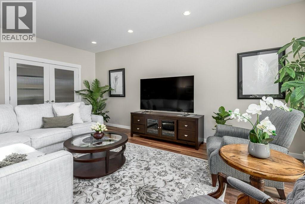 56 700 Lancaster Way, Comox