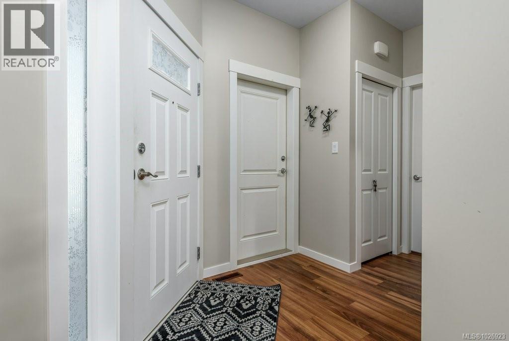 56 700 Lancaster Way - Photo 2 of 35, Comox, British Columbia