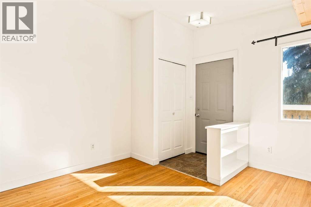 75 Galbraith Drive SW - Photo 3 of 41, Calgary, Alberta