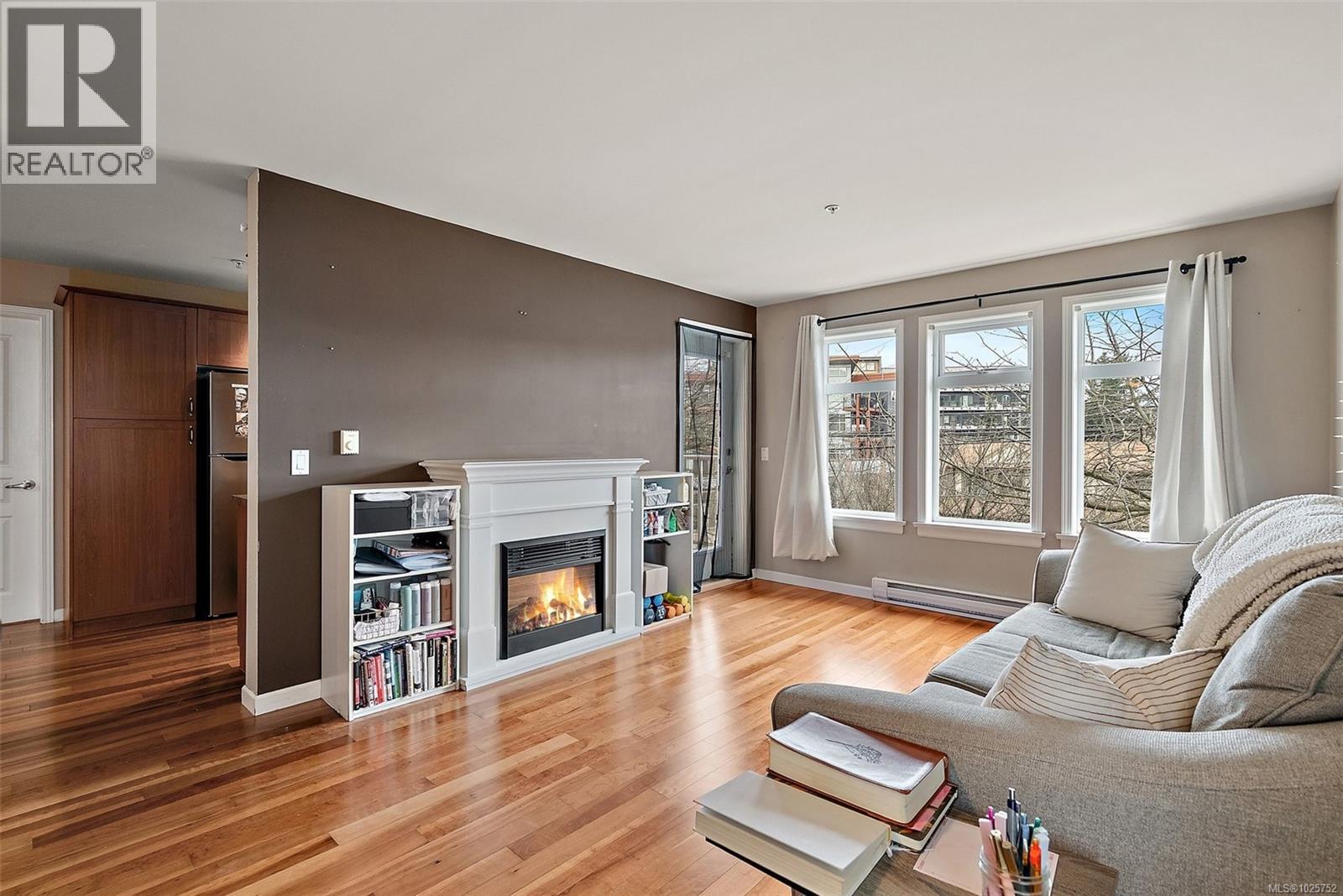 306 655 Goldstream Ave - Photo 2 of 17, Langford, British Columbia