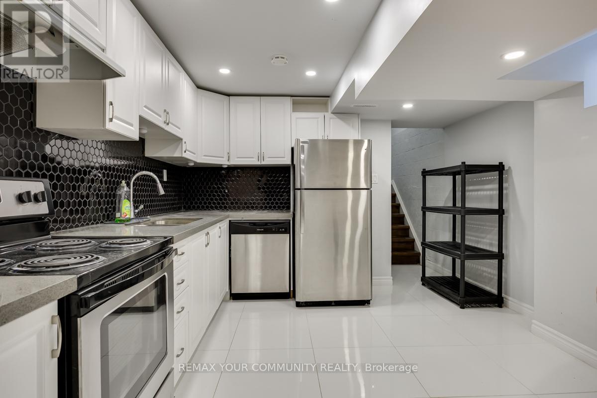 LOWER - 16 ORLON CRESCENT - Photo 5 of 14, Richmond Hill (South Richvale), Ontario