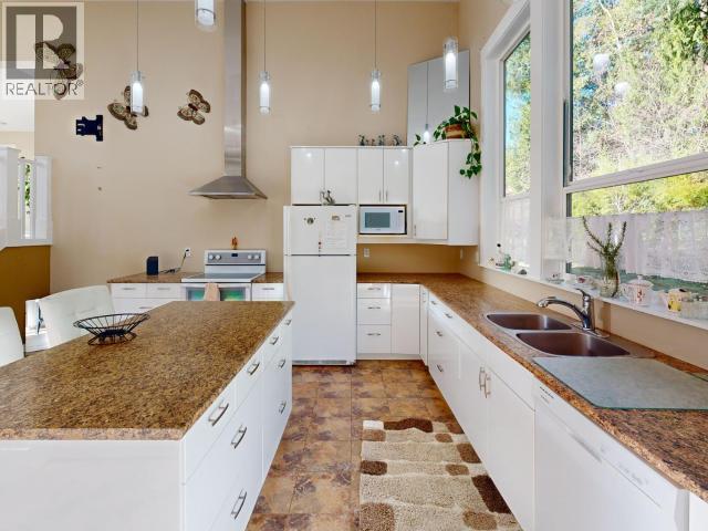 3004 PEBBLE BEACH ROAD, Powell River