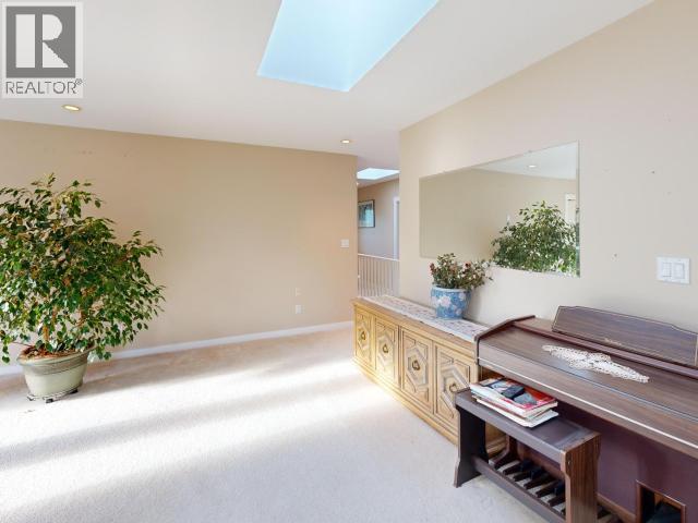 3004 PEBBLE BEACH ROAD, Powell River