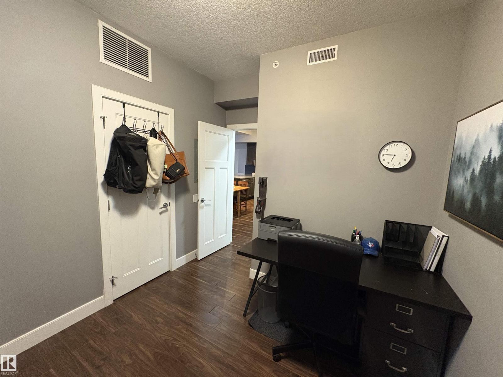 #302 279 Wye RD, Sherwood Park