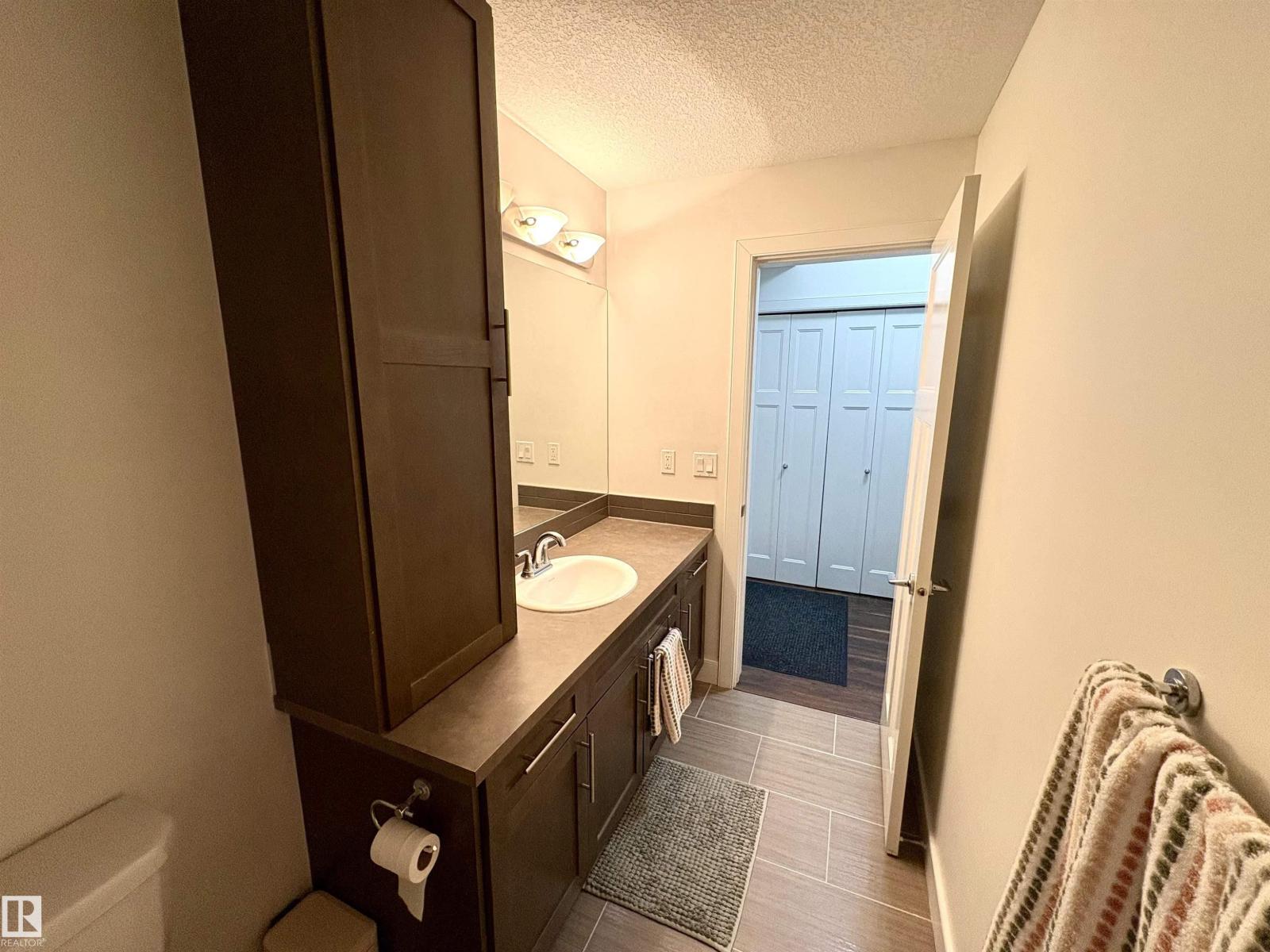 #302 279 Wye RD, Sherwood Park