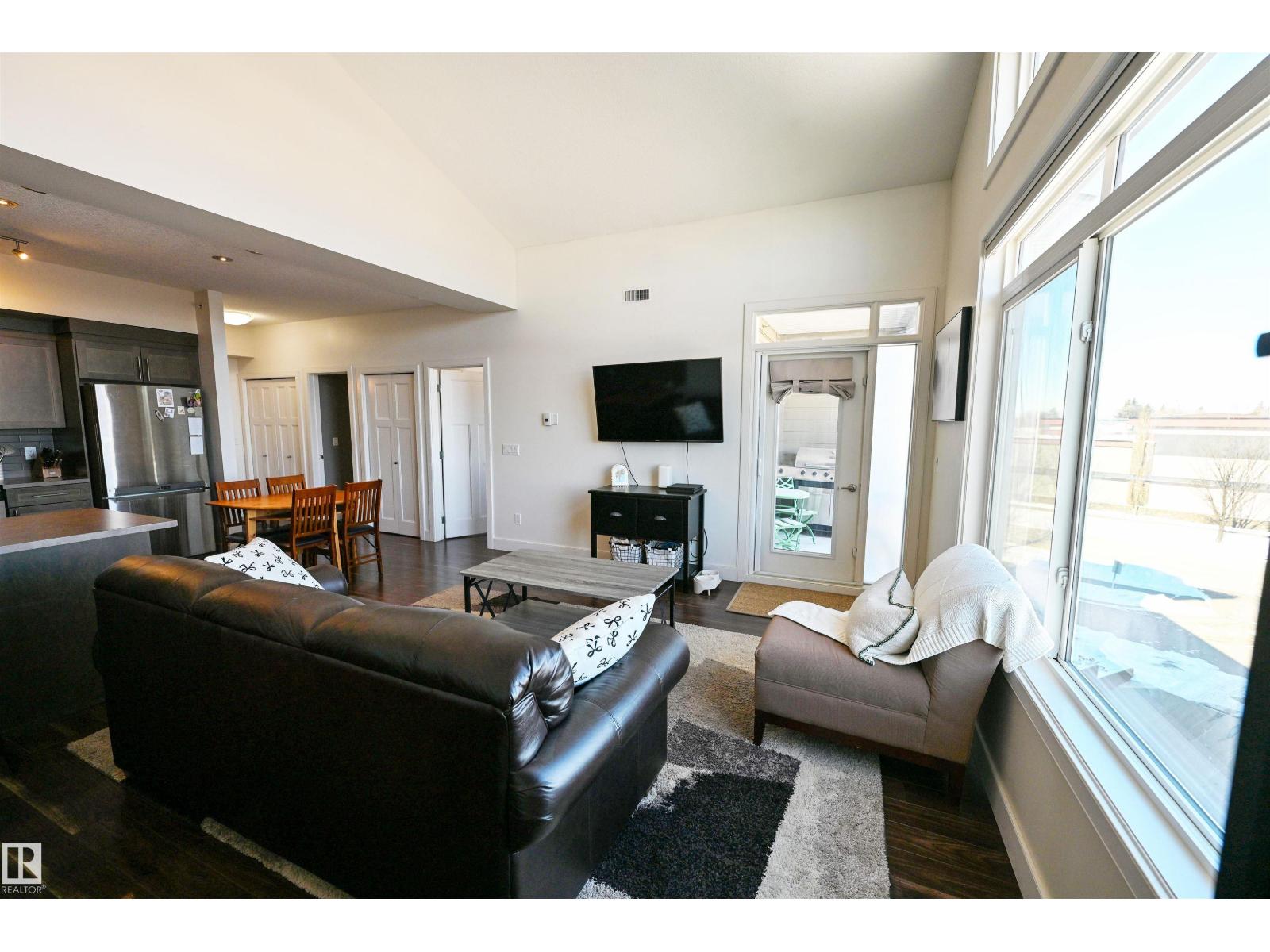 #302 279 Wye RD - 4