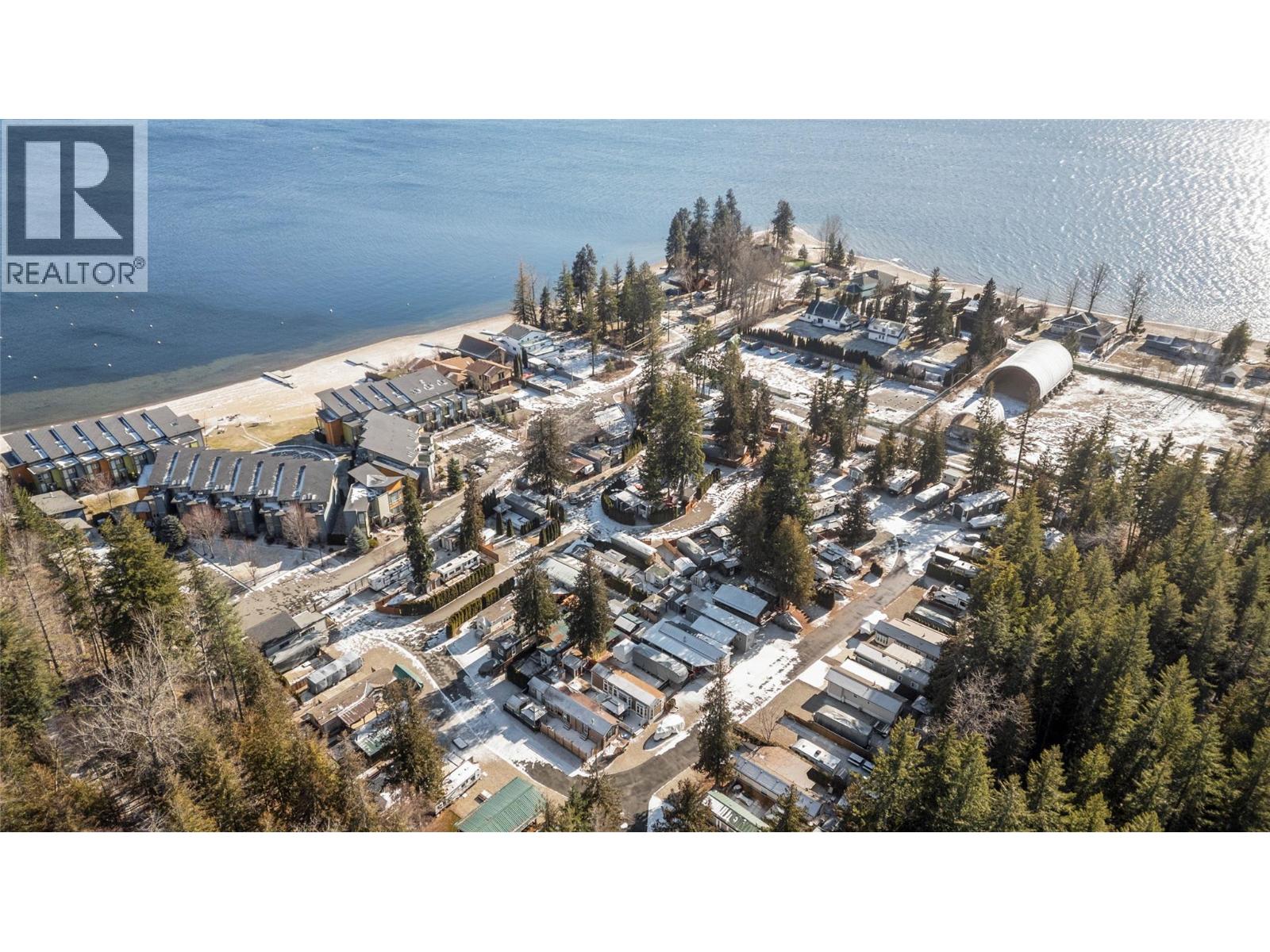  1131 Pine Grove Road, Scotch Creek