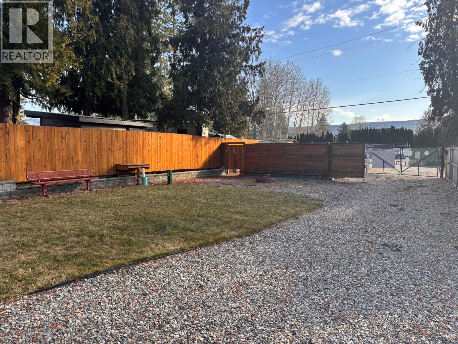  1131 Pine Grove Road, Scotch Creek