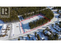 1424 Granite Drive, Golden, BC V0A1H0 Photo 9