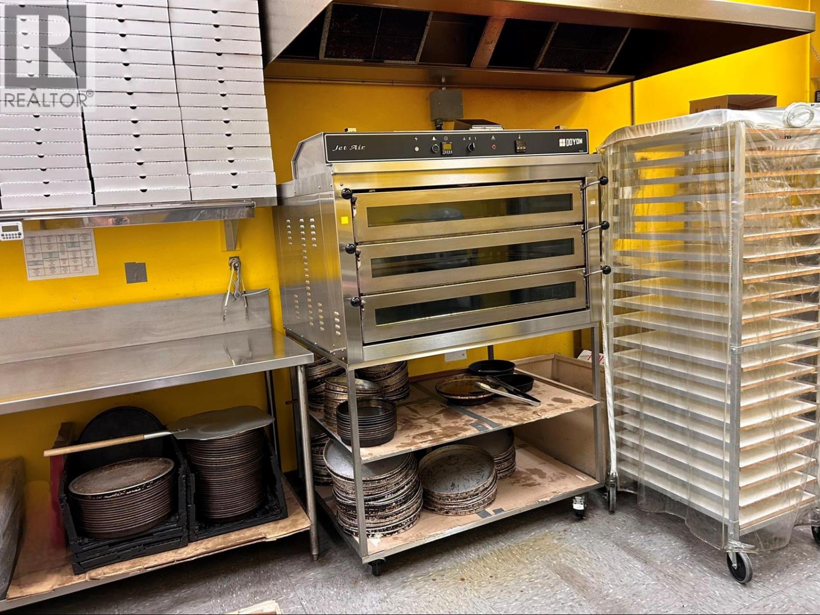 7 1470 Harvey Avenue, Kelowna