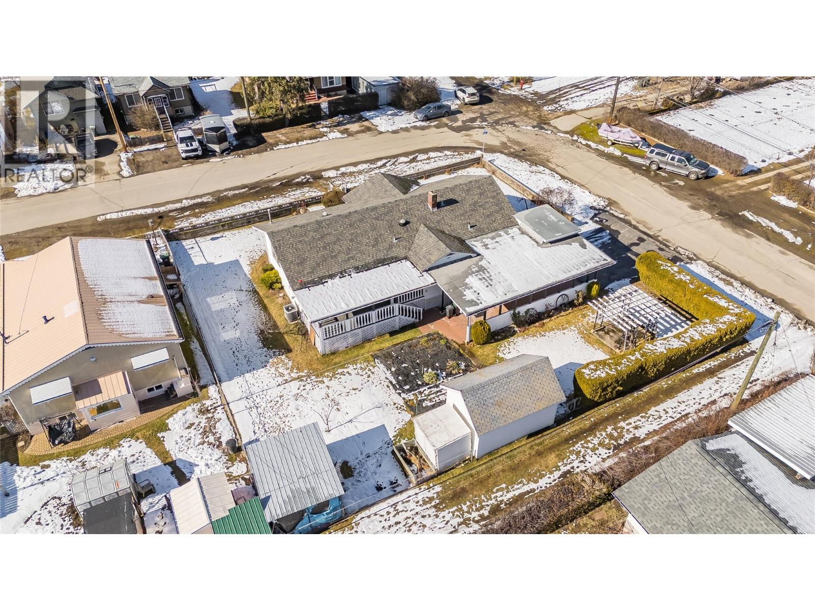 101 10th Avenue, Castlegar