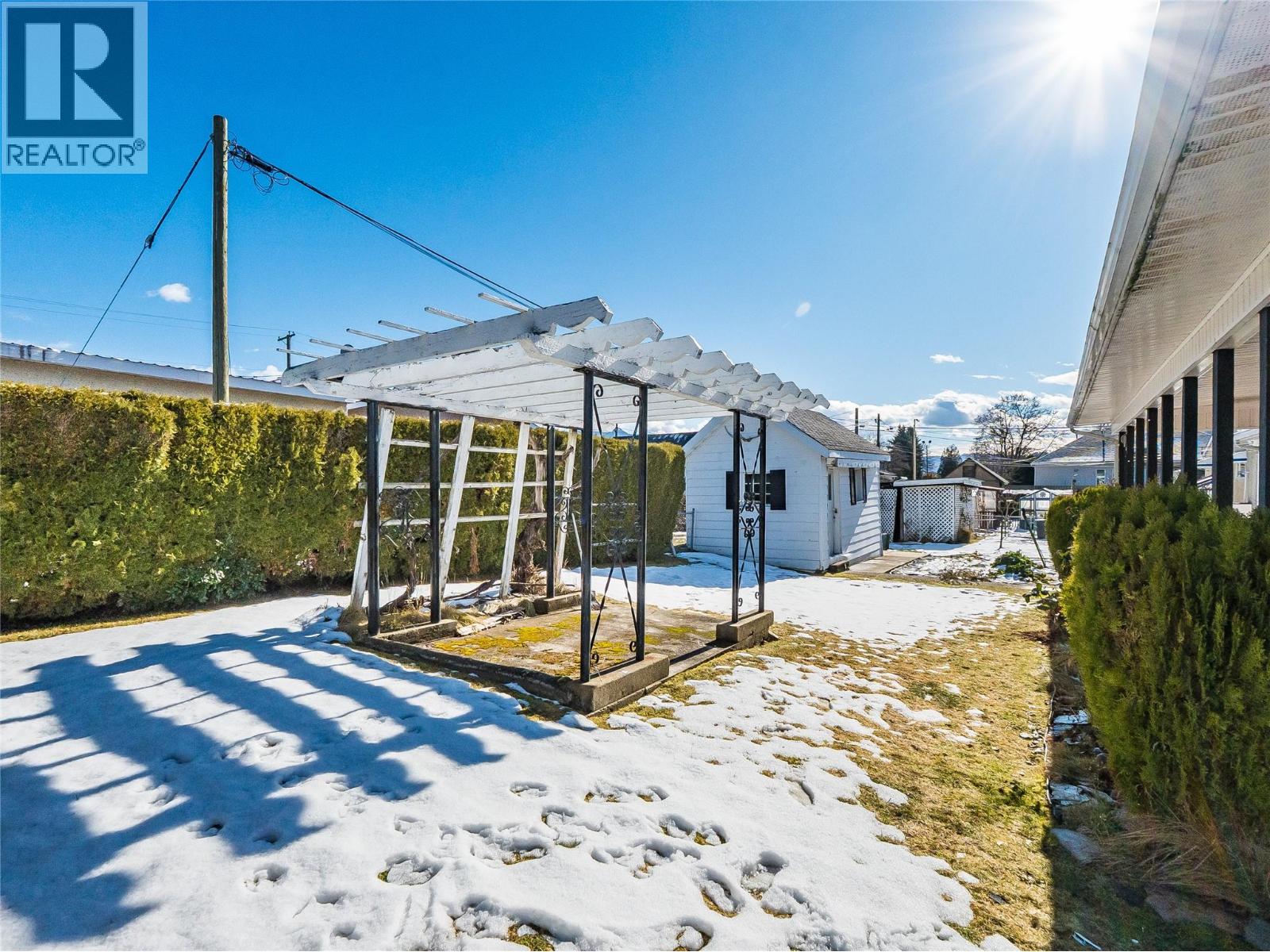 101 10th Avenue, Castlegar