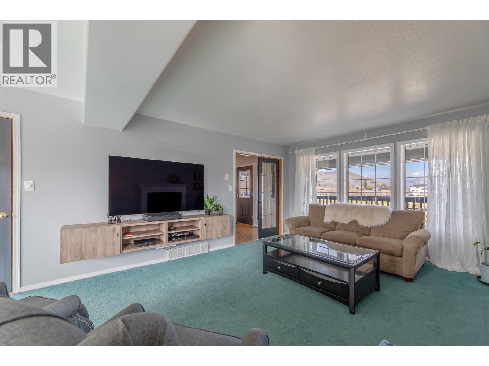  445 Road 5 Other, Oliver