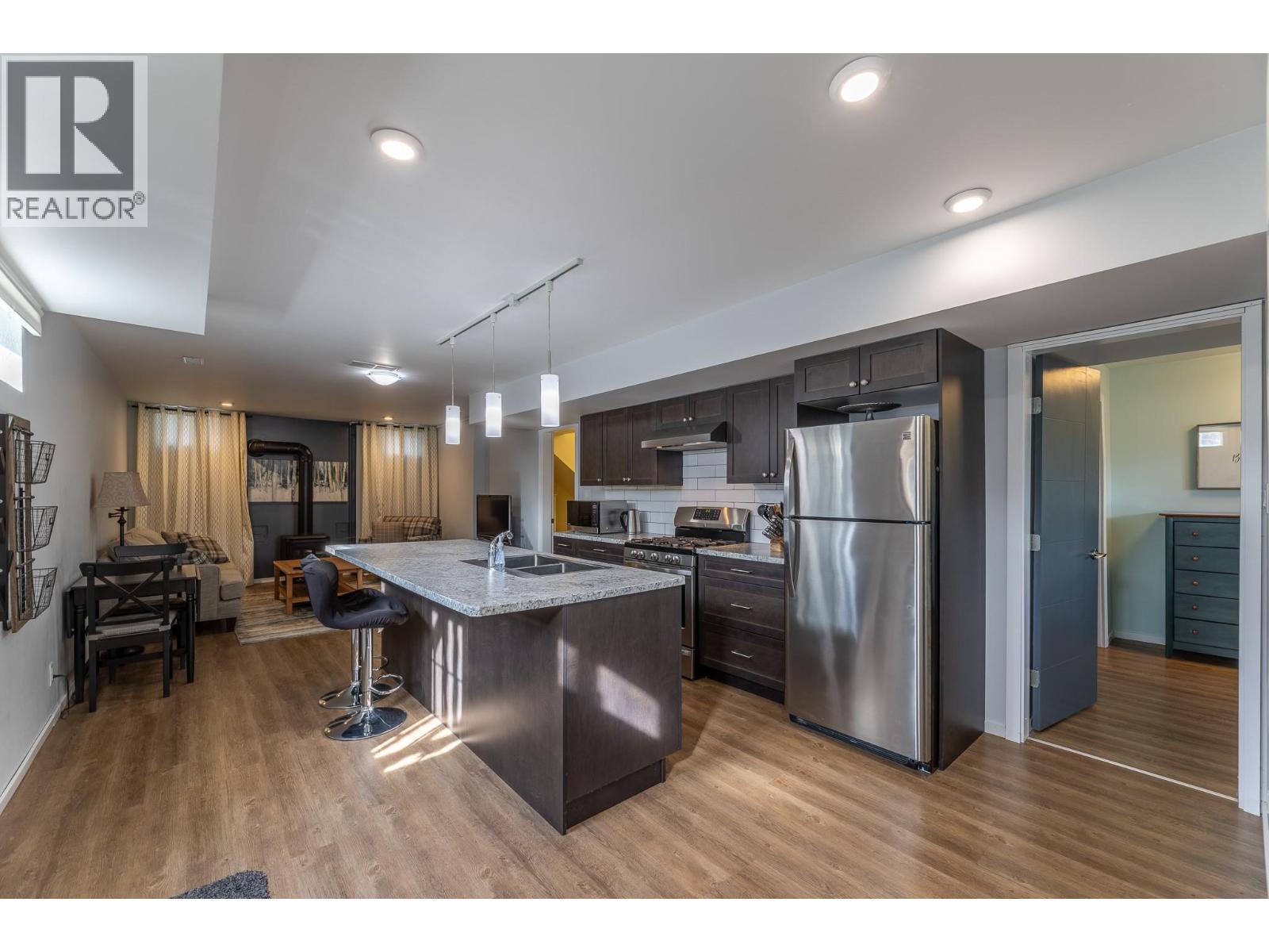  445 Road 5 Other, Oliver