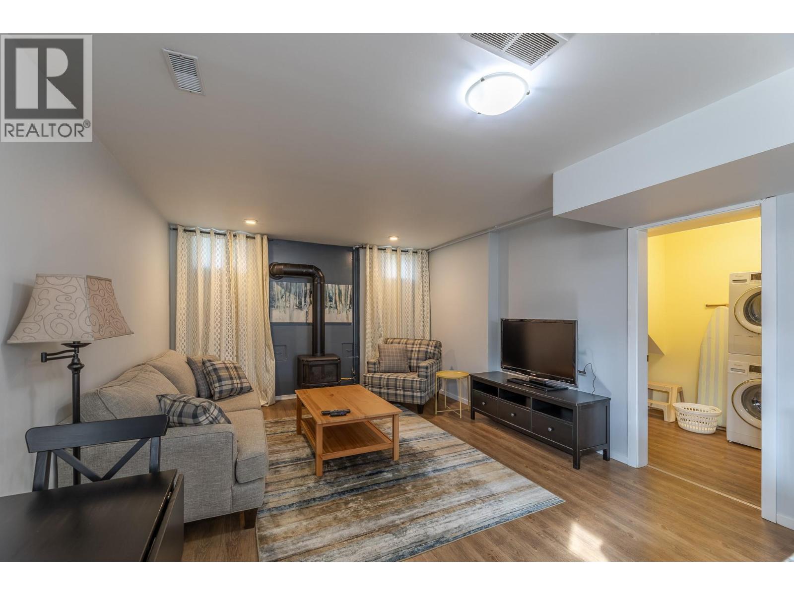  445 Road 5 Other, Oliver