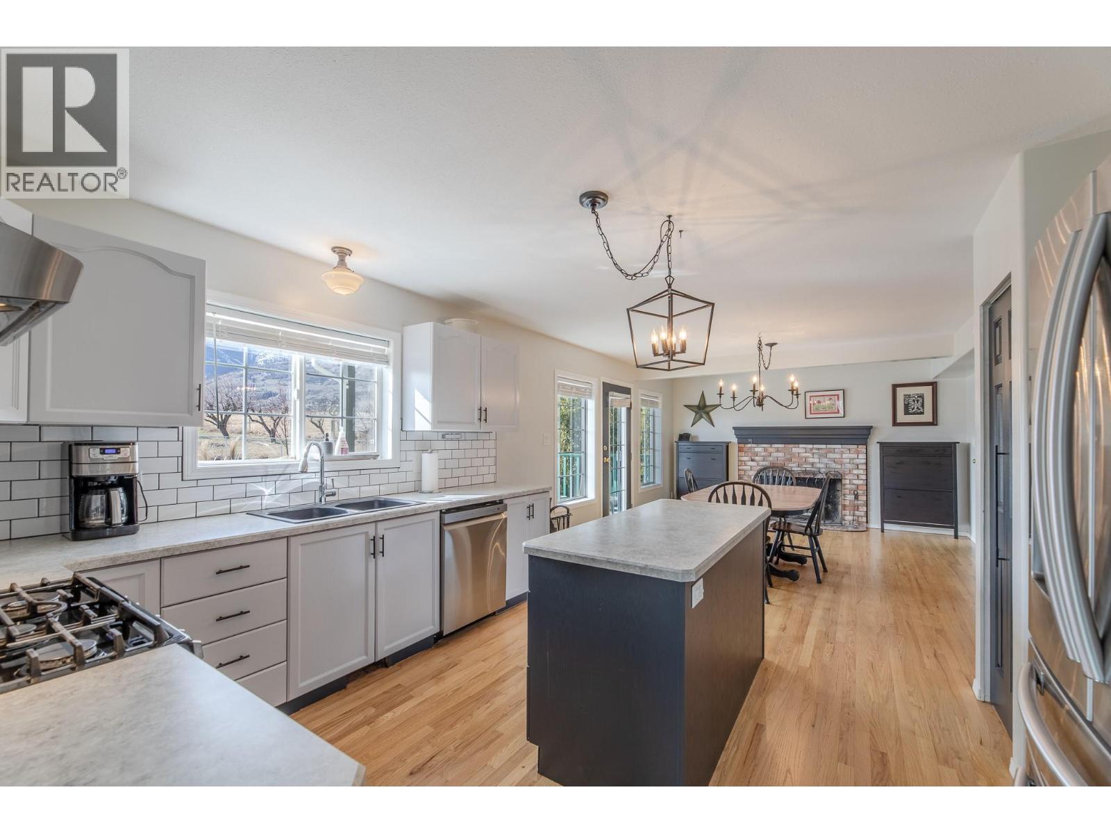  445 Road 5 Other, Oliver