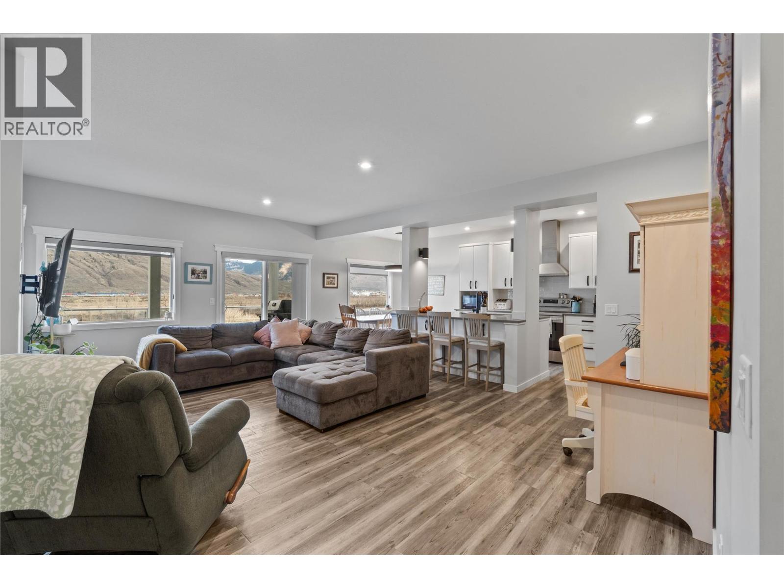  829 WOODRUSH Drive, Kamloops