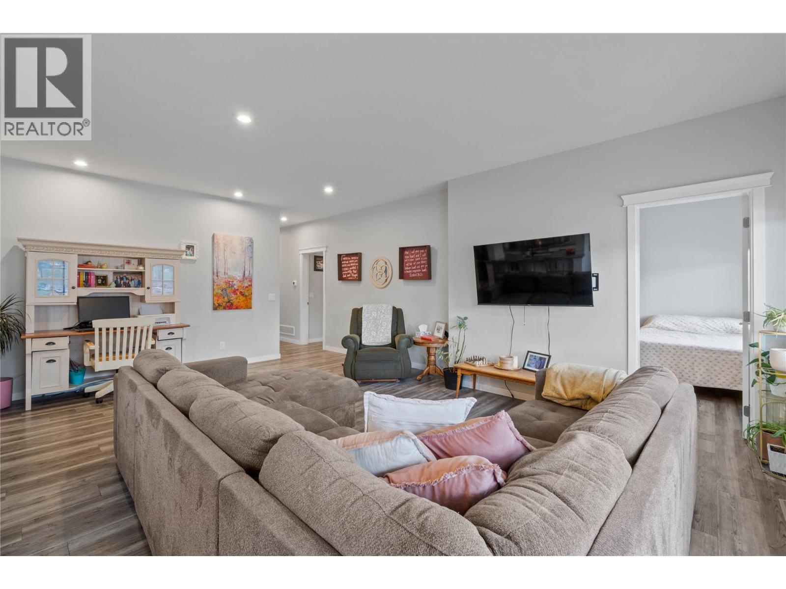  829 WOODRUSH Drive, Kamloops