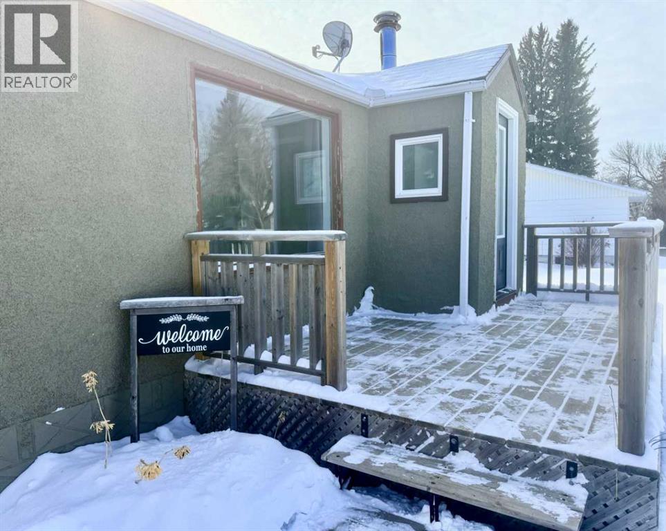 1033 16 Avenue - Photo 2 of 39, Wainwright, Alberta