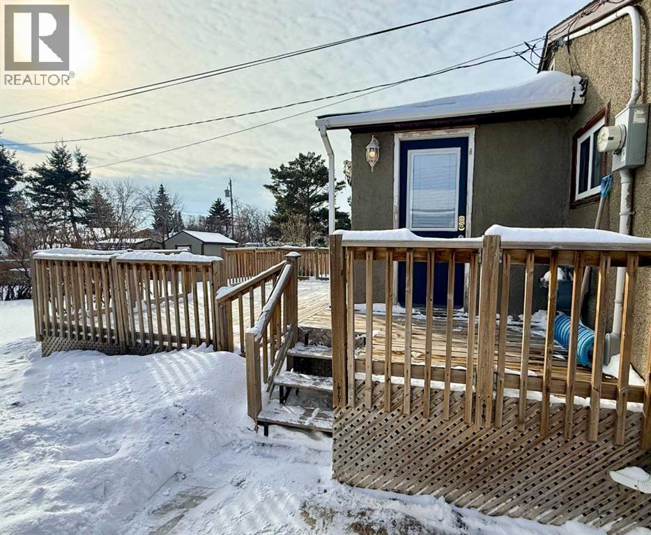 1033 16 Avenue - Photo 4 of 39, Wainwright, Alberta