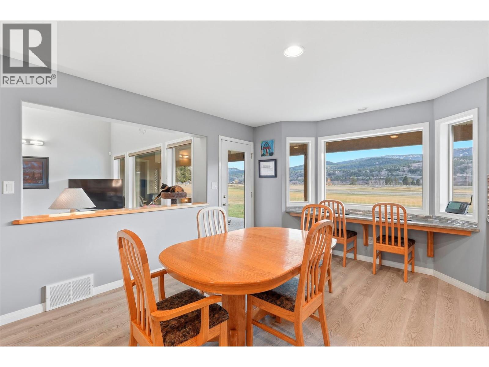  413 Nueva Wynd, Kamloops