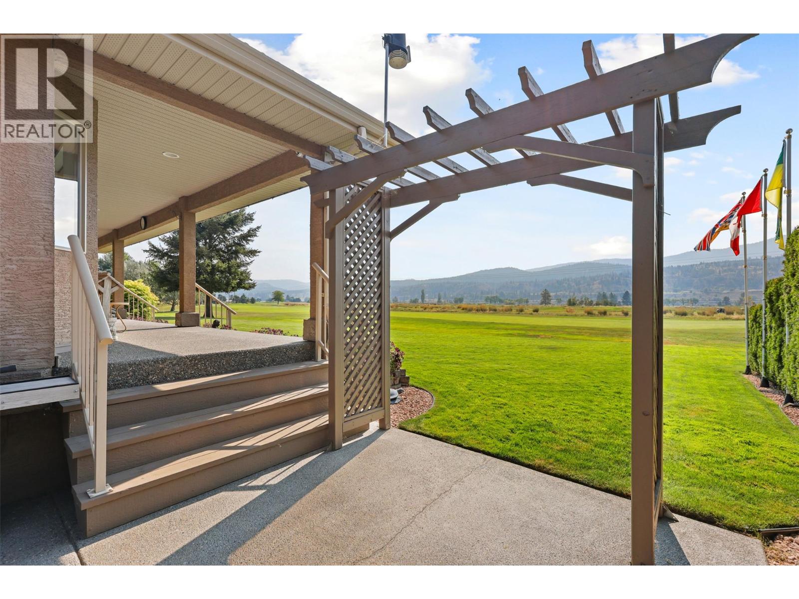  413 Nueva Wynd, Kamloops